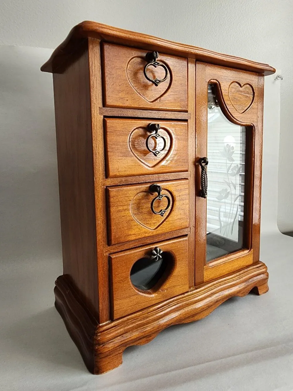 Vintage Jewely Box Wood Heart Jewelry Armoire Etched Floral Mirror 4 Drawers